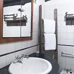 Holiday home Casa Da Arvore - Paradinha