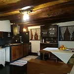 Holiday home Casa Da Arvore - Paradinha
